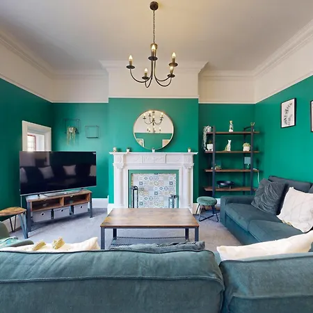 No.10 Seaside - 1st & 2nd Floor