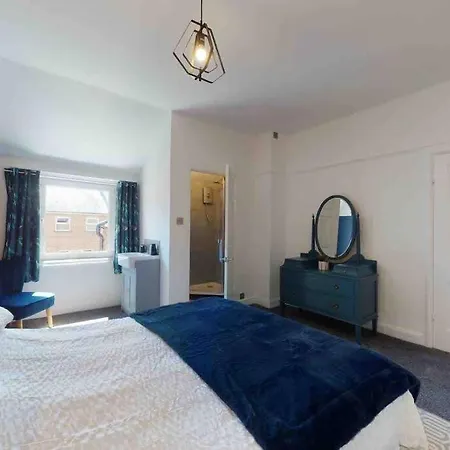 No.10 Seaside - 1st & 2nd Floor *