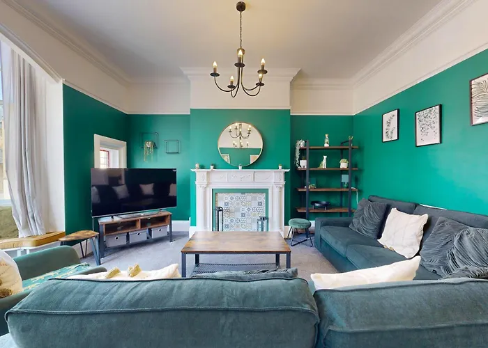 No.10 Seaside - 1st & 2nd Floor